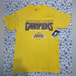 NBA Yellow and Purple Graphic Tee LA Lakers 2020 championship Size M NWT
